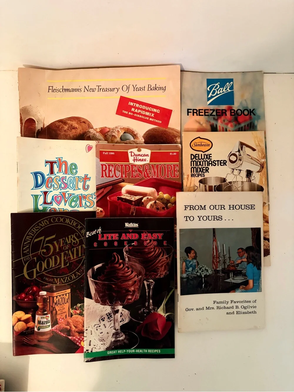 Vintage 30+ Miscellaneous Cookbooks & Booklets Large Lot Recipe Cook Book